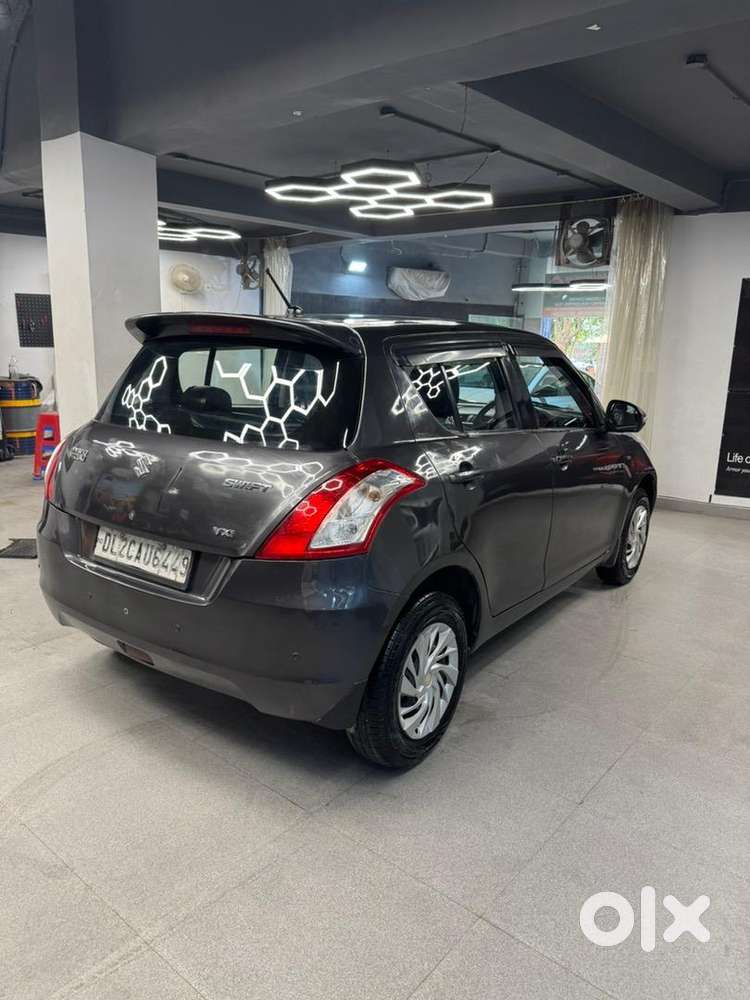 Maruti Suzuki Swift 2015 Petrol 25000 Km Driven With Service Record