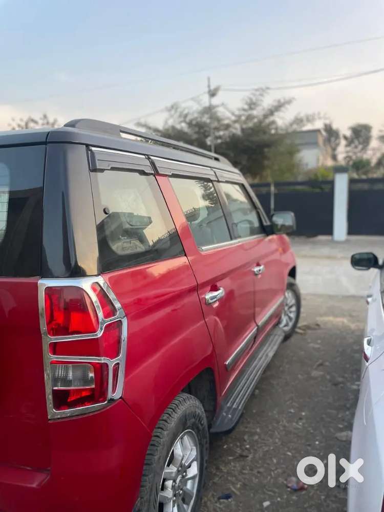 Mahindra Tuv 300 2018