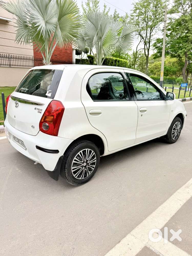 Toyota Etios Liva V Sp*, 2012, Petrol