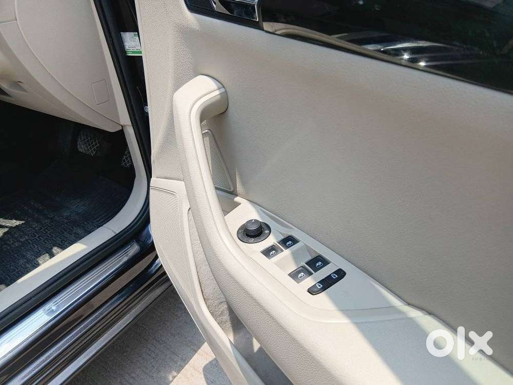 Skoda Superb L&k 2.0 Tdi At, 2018, Diesel