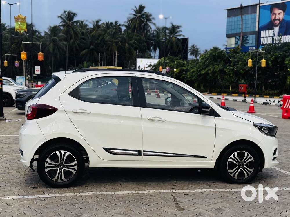 Tata Tiago 1.2 Revotron Xt, 2023, Petrol