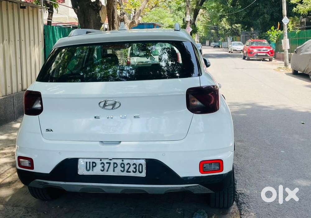 Hyundai Venue 2021 Diesel 90000 Km Driven