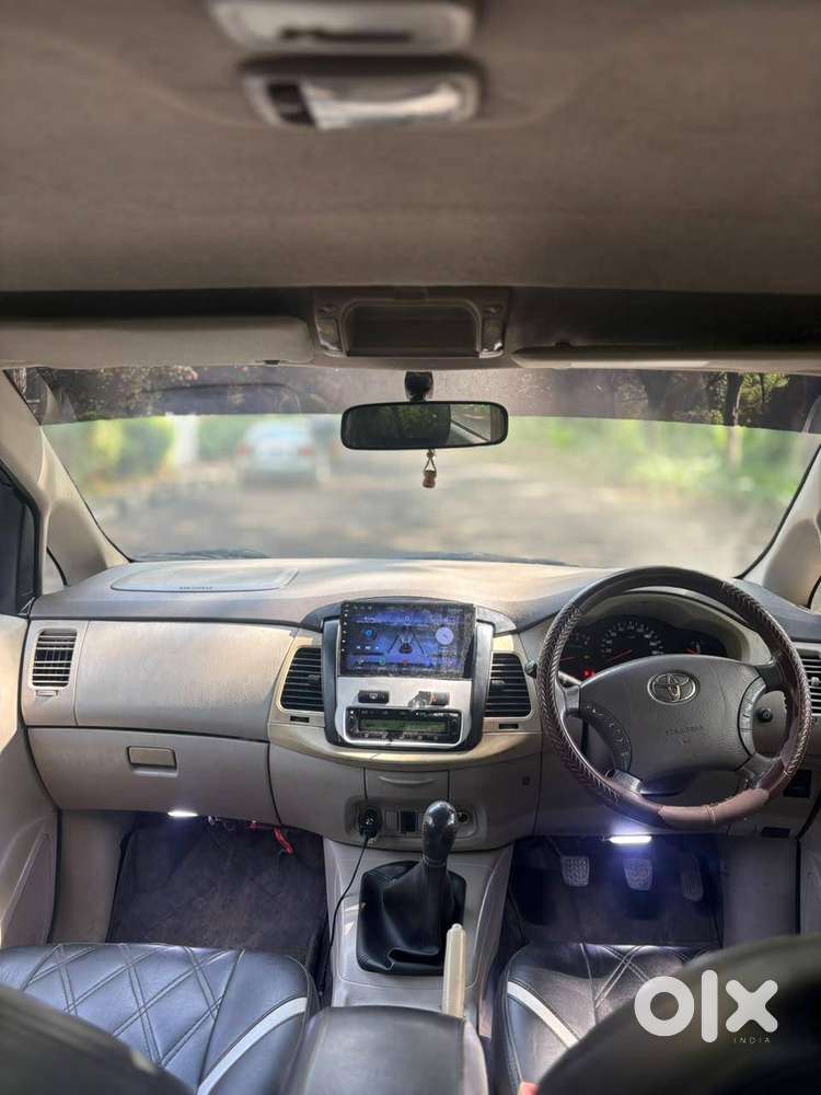 Toyota Innova Diesel 2011