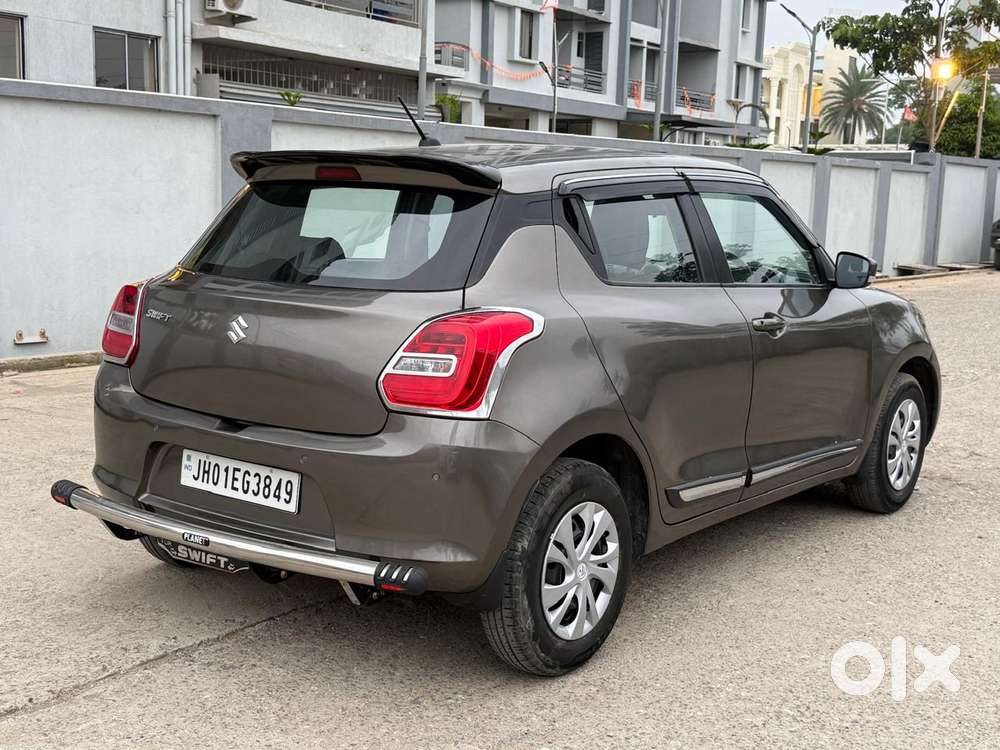 Maruti Suzuki Swift Vvt Vxi, 2021, Petrol