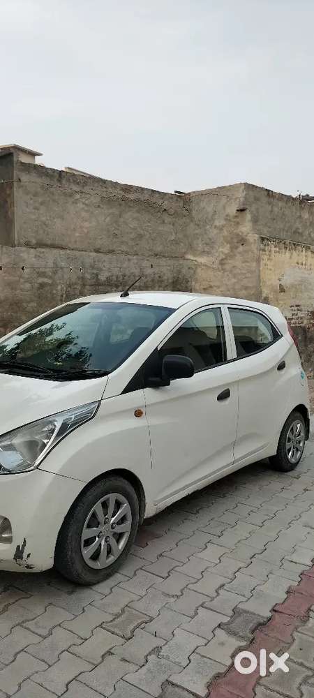 Hyundai Eon 2011 Petrol Well Maintained