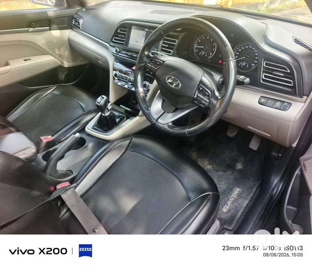 Hyundai Elantra Facelift, 2019, Petrol