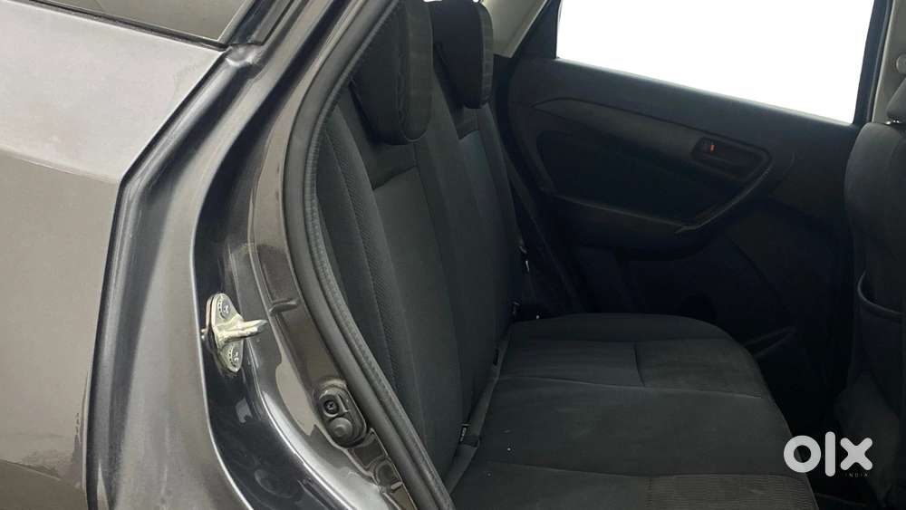Maruti Suzuki Vitara Brezza 1.5 Vxi At, 2022, Petrol
