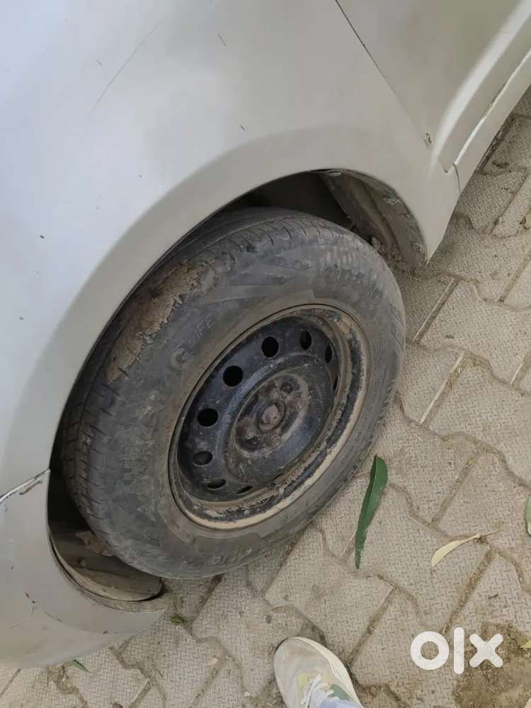 Maruti Suzuki Swift Dzire 2017 Petrol 80000 Km Driven
