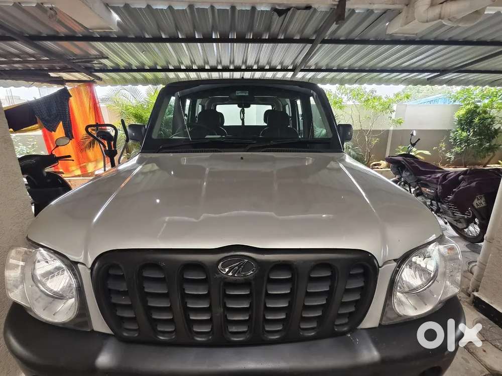 Mahindra Scorpio 2005