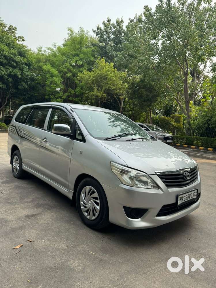 Toyota Innova 2.5 G (diesel) 8 Seater, 2012, Diesel