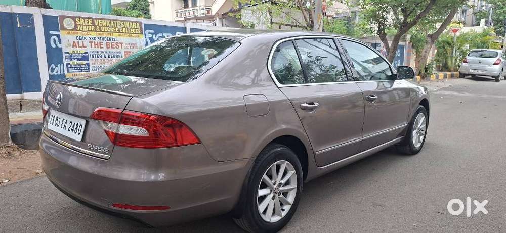 Skoda Superb Elegance 2.0 Tdi Cr At, 2014, Diesel