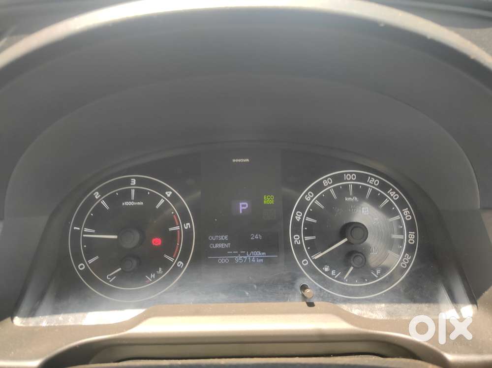 Toyota Innova Crysta G 8 Str, 2016, Diesel