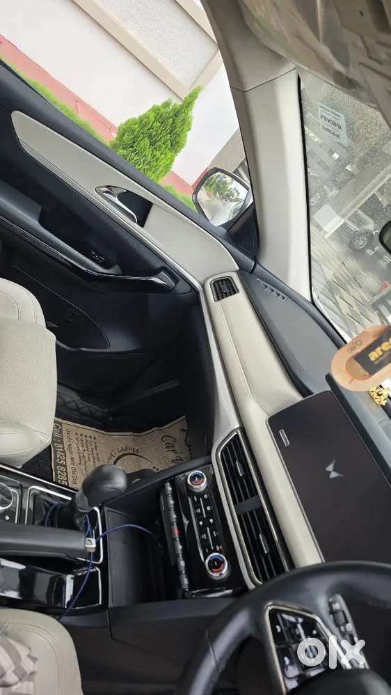 Mahindra Xuv700 Ax7 At Diesel 2024