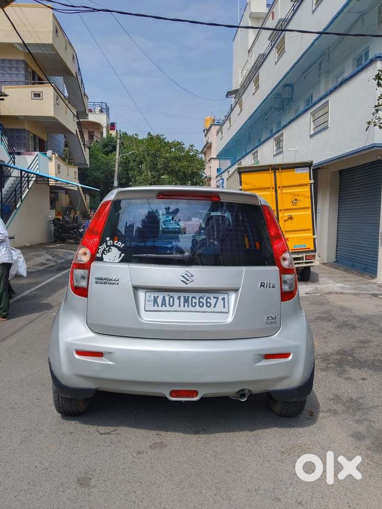 Maruti Suzuki Ritz Zxi, 2011, Petrol