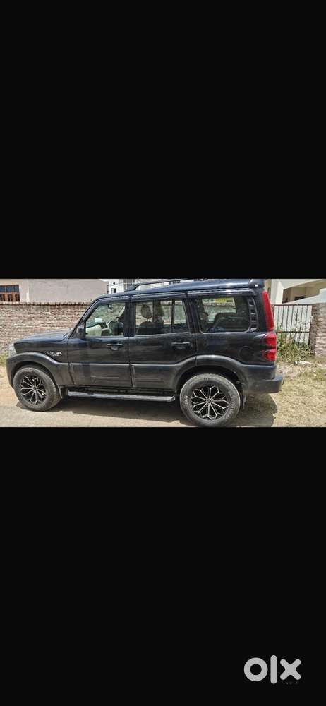 Mahindra Scorpio 2023 Diesel Manual Year