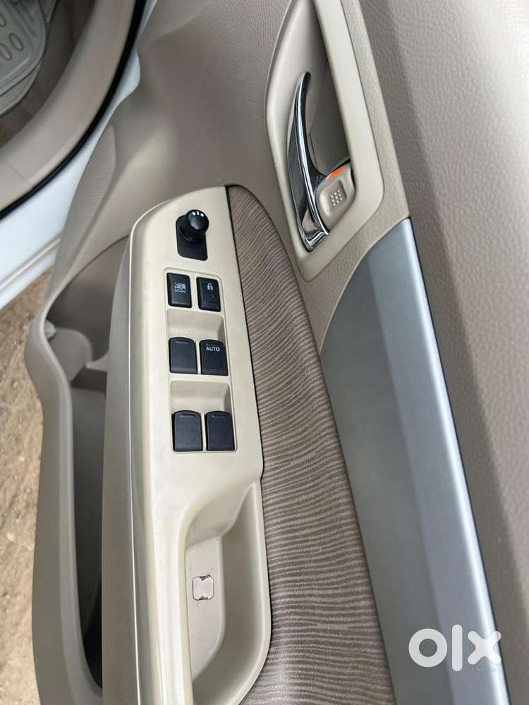 Maruti Suzuki Ertiga Vxi, 2012, Petrol