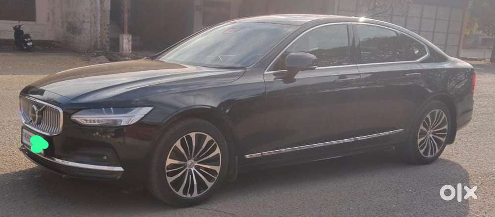 Volvo S90 D4 Momentum, 2024, Petrol