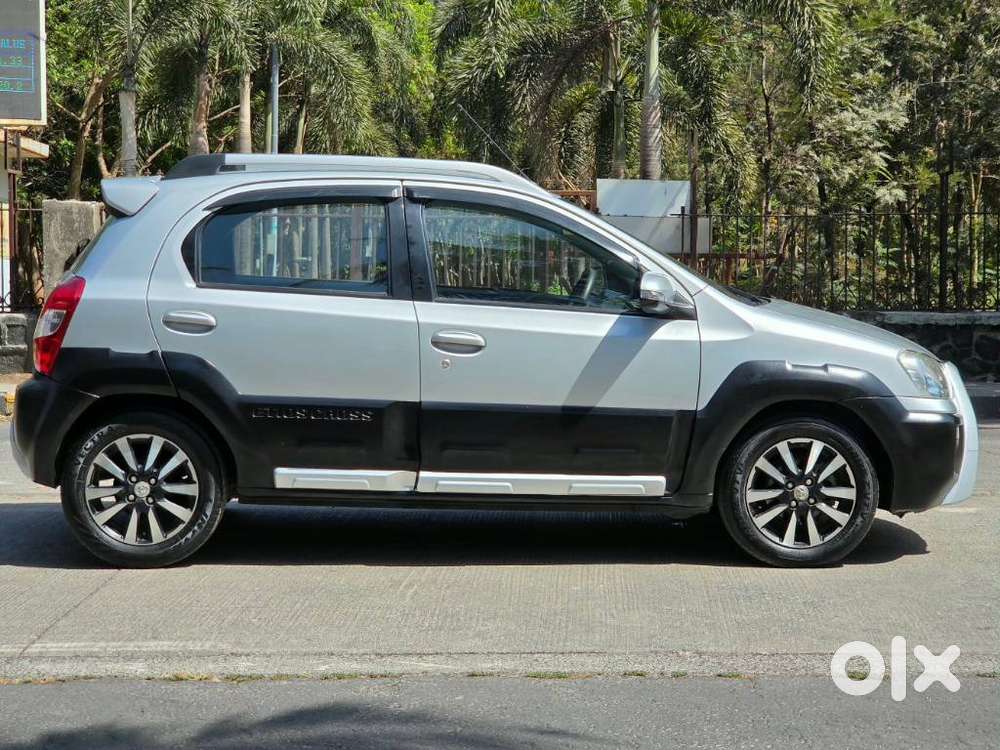 Toyota Etios Cross 1.2l G, 2016, Petrol