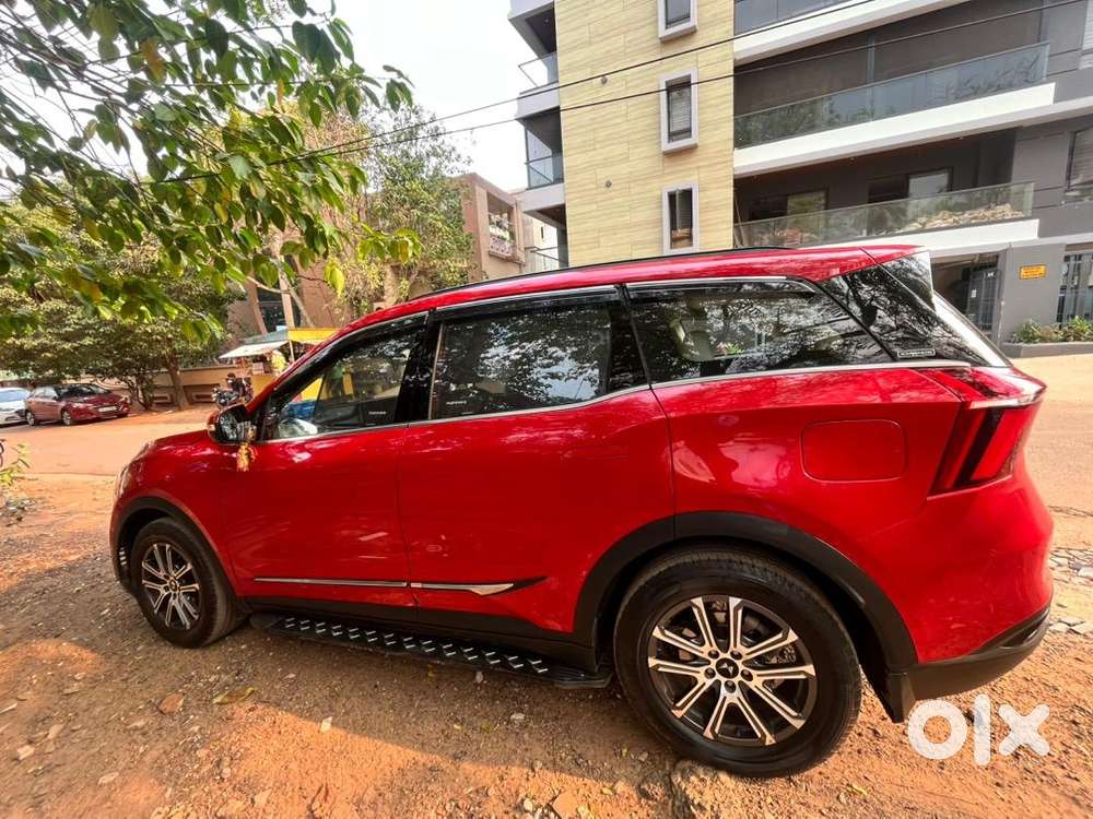 Mahindra Xuv700 2024 Petrol 25641 Km Driven