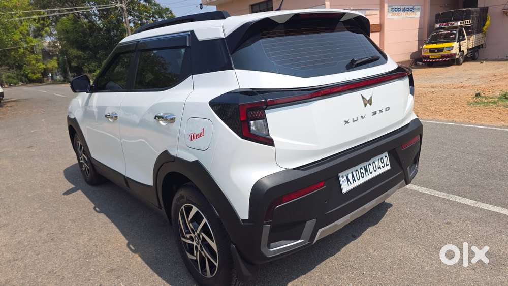 Mahindra Xuv 3xo Ax5 Ds Mt, 2025, Diesel