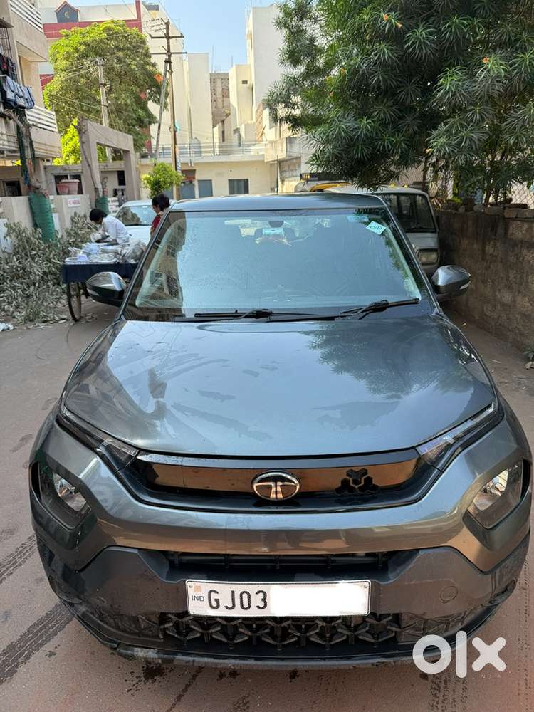 Tata Punch Cng + Patrol