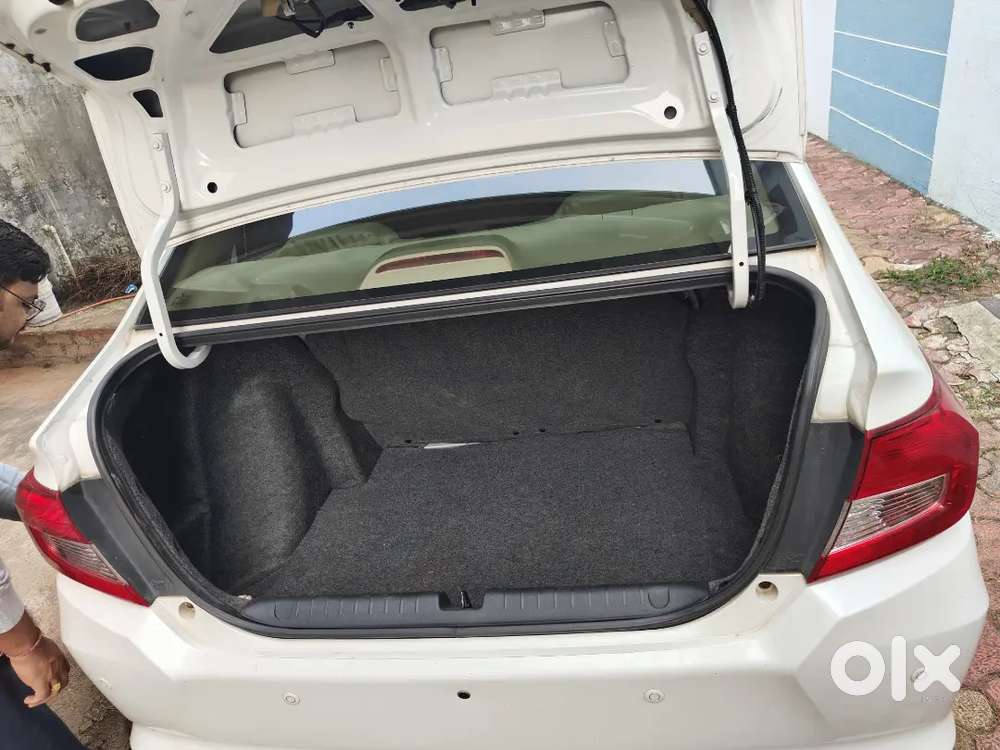 Honda Amaze (urgent)