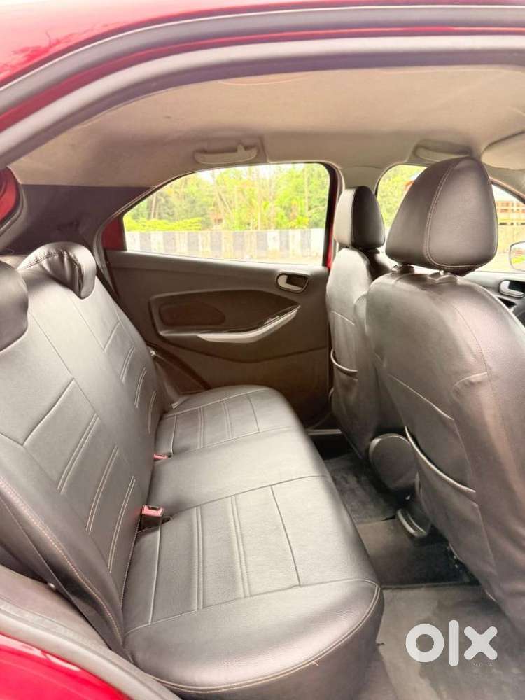 Ford Figo Petrol Titanium, 2016, Petrol