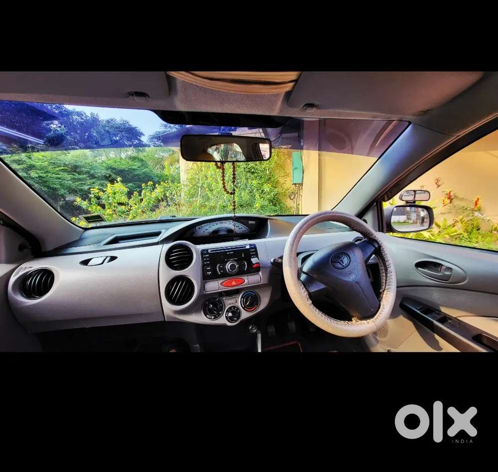 Toyota Etios Liva 2011 Petrol Well Maintained