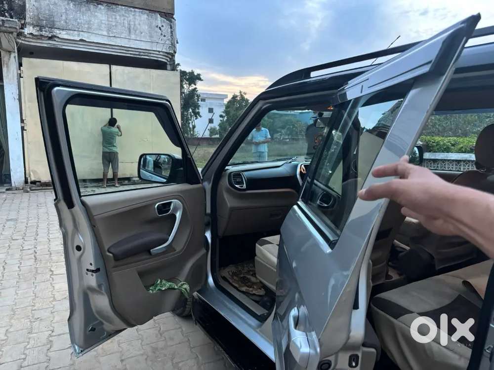 Mahindra Tuv 300 2017 Diesel Well Maintained