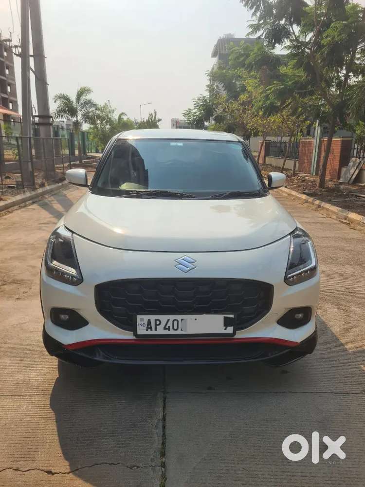 Maruti Suzuki Swift 2024 Petrol Well Maintained