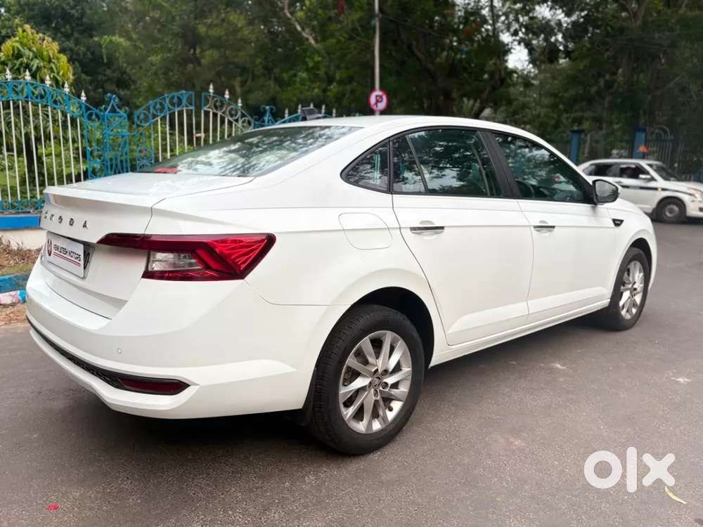Skoda Slavia Ambition 1.0l Tsi Mt, 2023, Petrol