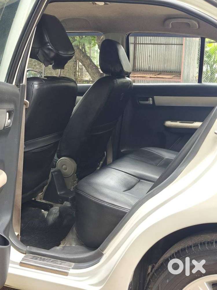 Maruti Suzuki Dzire 1.2 Zxi, 2011, Petrol