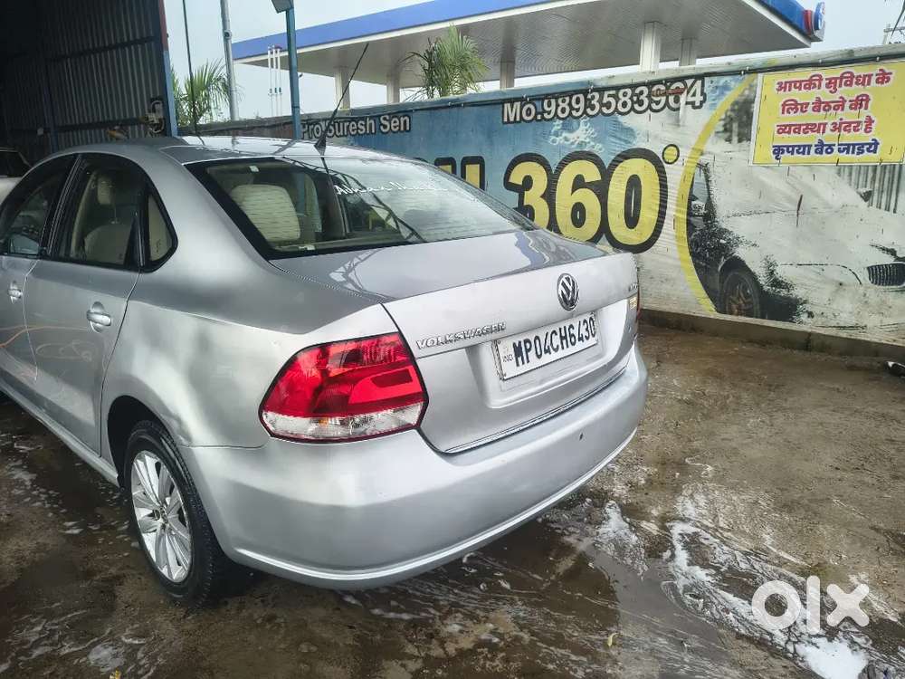 Volkswagen Vento Highline 2011 Car