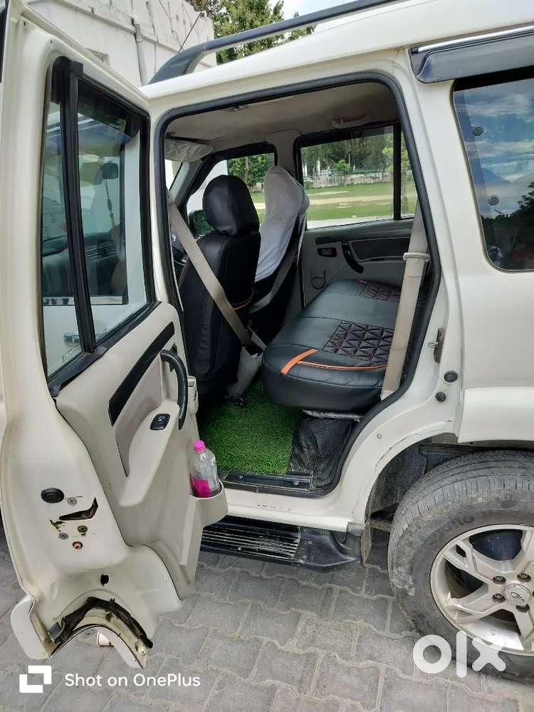 Mahindra Scorpio S8 2016 Diesel Manual