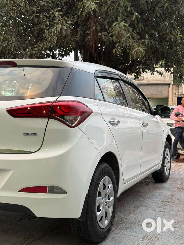 Hyundai New I20 2018 Petrol 40000 Km Driven