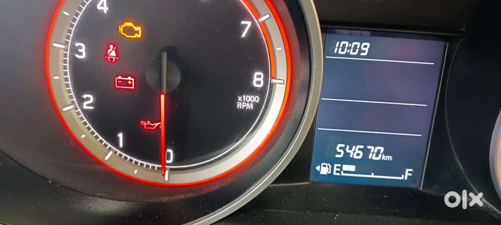Maruti Suzuki Swift Vxi + Manual, 2023, Petrol