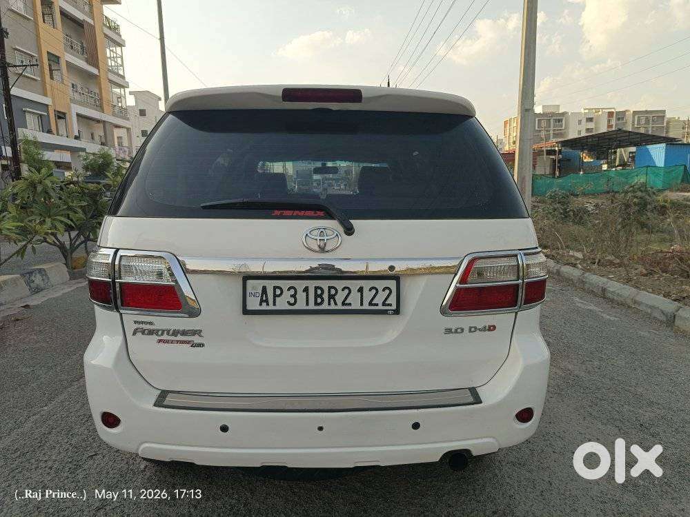 Toyota Fortuner 3.0 4x4 Manual, 2011, Diesel
