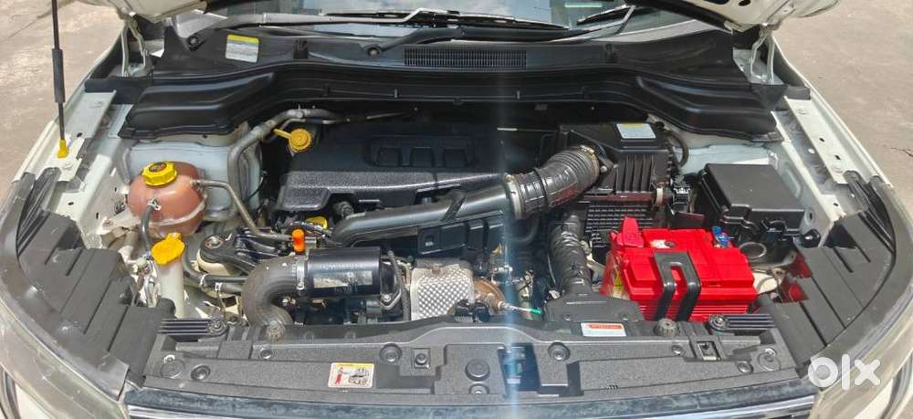 Mahindra Xuv300 W8 Option, 2019, Petrol