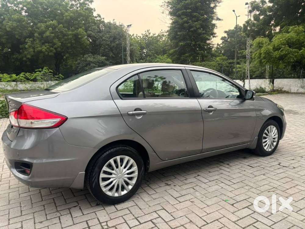 Maruti Suzuki Ciaz 2014-2017 At Vxi Plus, 2015, Petrol