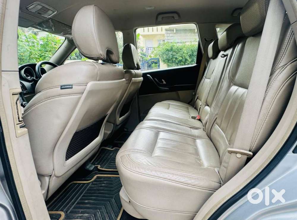 Mahindra Xuv500 W8 Fully Loaded  New Battery & Android Auto