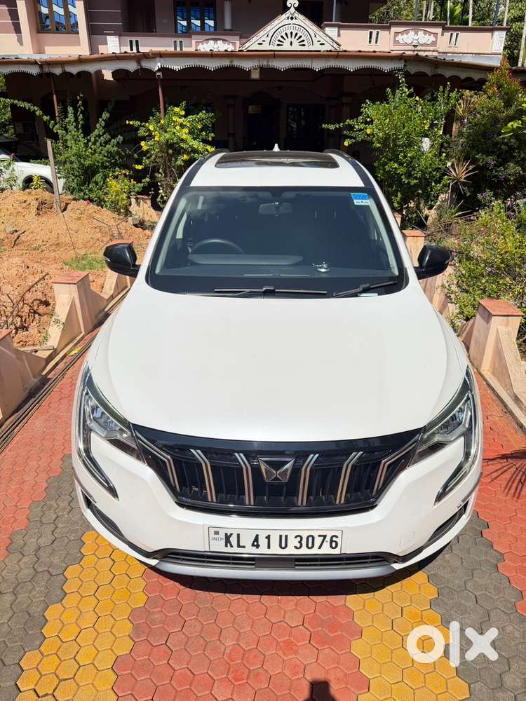 Mahindra Xuv700 Petrol 2023
