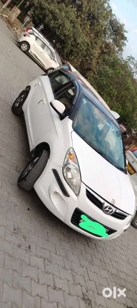 Hyundai I20 Spotz 2011