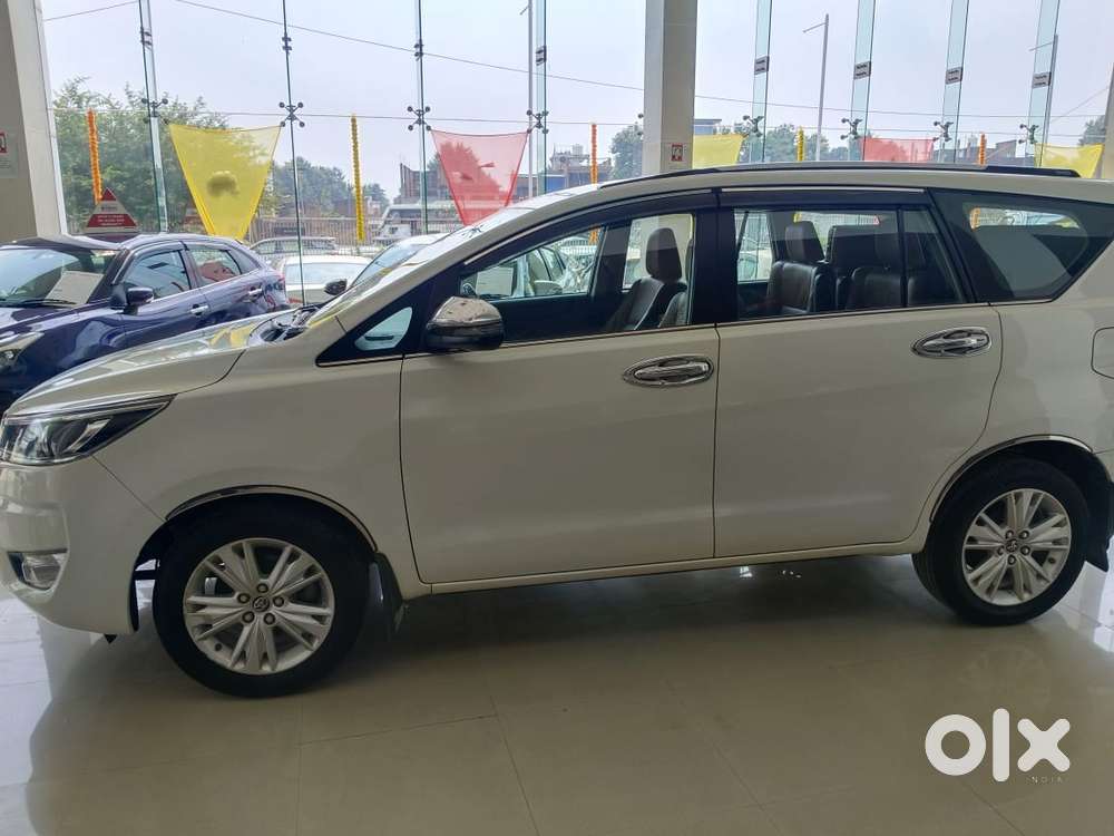 Toyota Innova Crysta 2.8z Automatic, 2019, Diesel