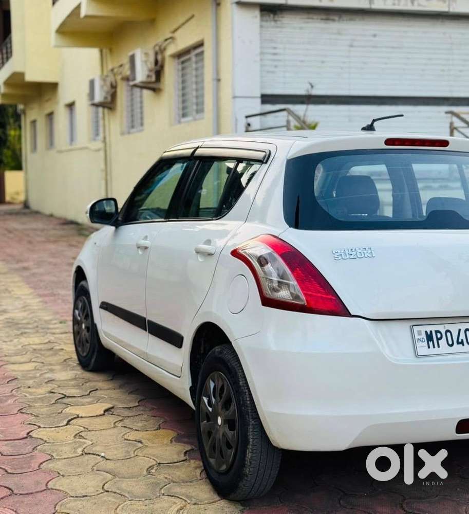 Maruti Suzuki Swift 1.2 Vxi (o), 2013, Petrol