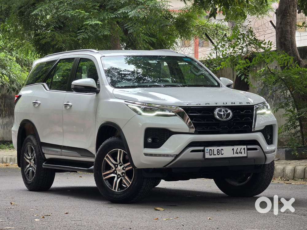 Toyota Fortuner 4x2 At 2.7 Petrol, 2025, Petrol