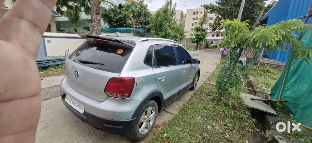 Volkswagen Crosspolo 2015 Diesel 145000 Km Driven