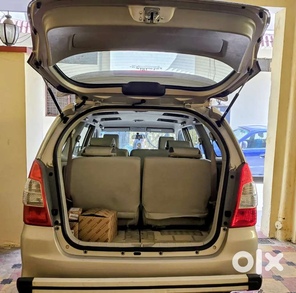 Rare Opportunity – 2013 Toyota Innova 2.5 V Diesel