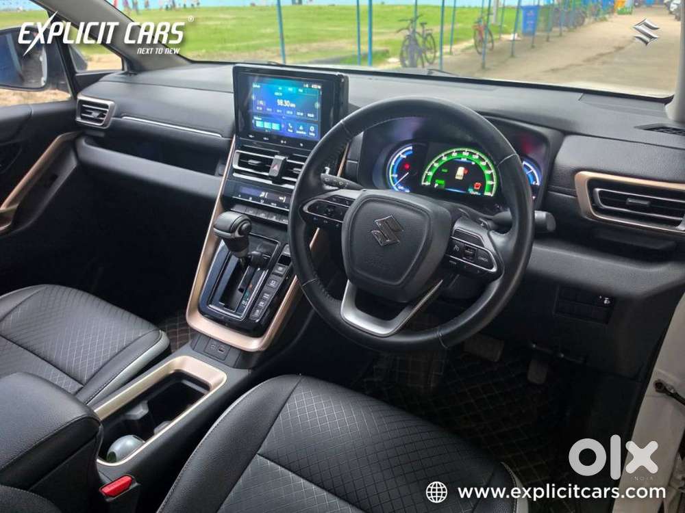 Maruti Suzuki Invicto Zeta Plus 8str, 2023, Petrol