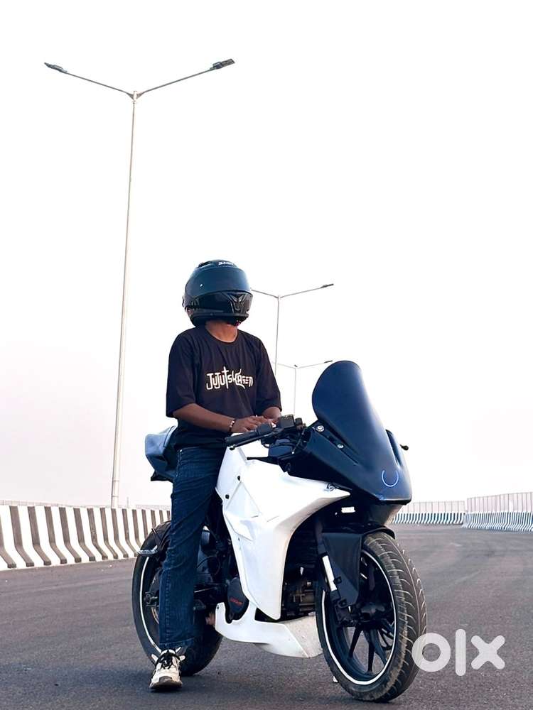 Ktmrc 200 with x2 body kit (3rd owner Motorcycles 1825466665