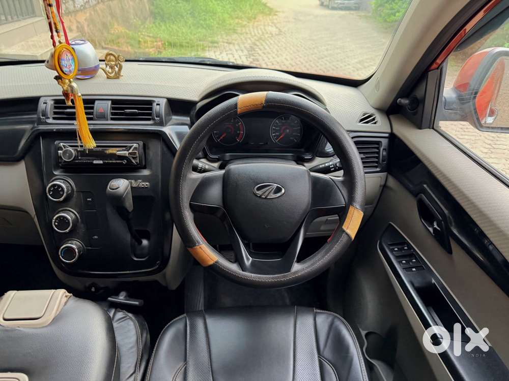 Mahindra Kuv 100 Mahindra-kuv-100-g80-k4-plus, 2017, Petrol